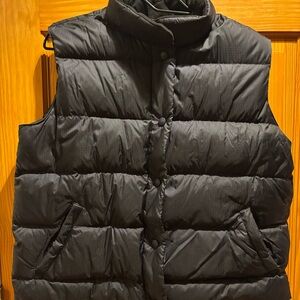 Cabela’s Navy Puffer Down Vest